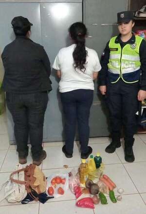 Detienen a dos cocineras por presunto hurto de alimentos escolares en Independencia - Policiales - ABC Color