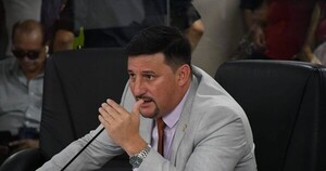 La campaña se mete en la Junta: el balance de Bello quedó atrapado en el fuego cruzado entre cartistas y disidentes