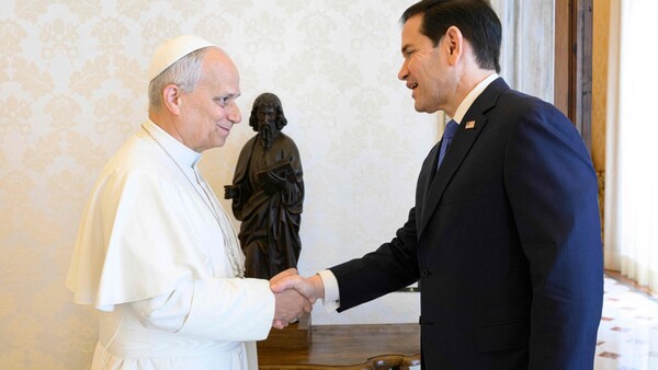 Rubio pone paños fríos a insultos de Trump en su visita a León XIV