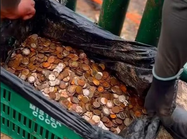 Retiran 400 kilos de monedas de las cataratas del Iguazú