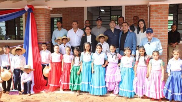 Inauguran modernas aulas en escuela de Yhú, Caaguazú, con apoyo del INDERT