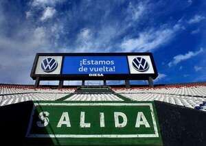 Volkswagen acelera la pasión por el fútbol en Sudamérica - Empresariales - ABC Color