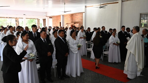 “Sí, acepto”: 38 parejas se casaron en Luque