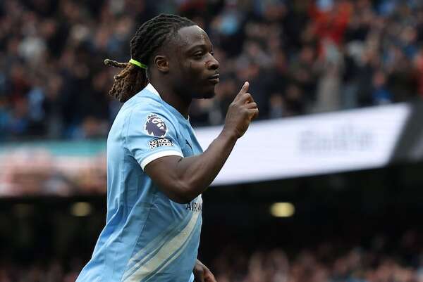 Manchester City cumple ante el Brentford y mete presión al Arsenal - Fútbol Internacional - ABC Color