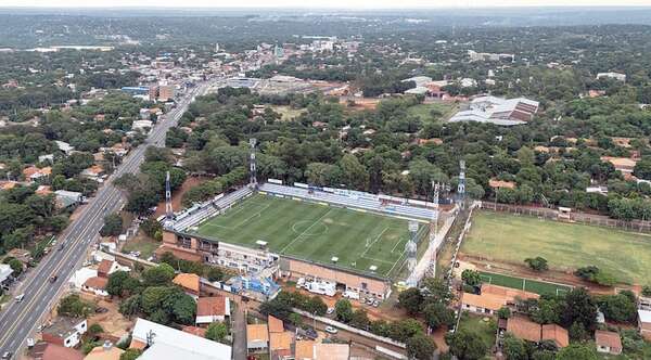 Luqueño vs. Libertad, cita dominical nocturna en Itauguá - Fútbol - ABC Color