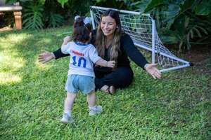 Steffi Schouten: “Un bebé no es una empresa” - Gente - ABC Color