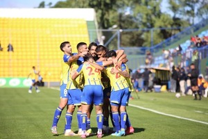 Triunfos de los locales en la mañana dominical