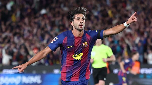 Barcelona gana el clásico y es campeón en España