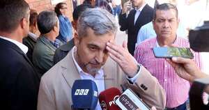 Diario HOY | Abdo repartió USD 44 millones a ÚH y Abc: medios se dedicaron a destruir a Cartes