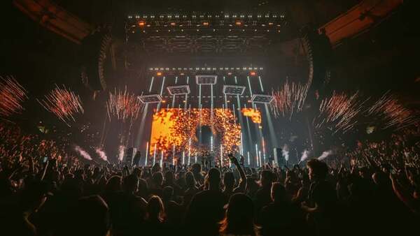 Korn: Oscuridad y potencia en el Jockey Club