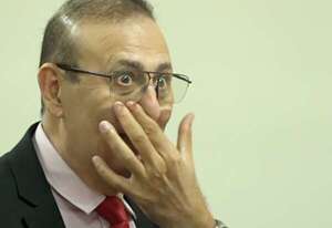 Erico Galeano presentaría mañana su renuncia por “sugerencias” de abogados - Política - ABC Color
