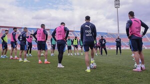 Salen nombres de la lista de reservados de la Albirroja