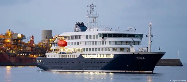 Hondius abandona Tenerife tras evacuar todos los pasajeros - ADN Digital