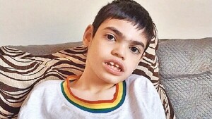 Gian Franco, el niño en sillas de rueda que busca ayuda para mejorar su vida