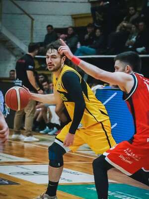 Gold y San José, no se alejan de la punta en la LNB 2026 - Polideportivo - ABC Color