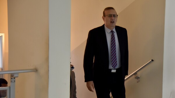 Senado mete presión para expulsión y Erico promete renunciar hoy