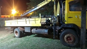 Camión con orden de búsqueda fue entregado voluntariamente e incautado en Arroyito - Concepción al Día