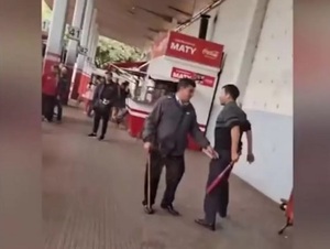 Pelea entre choferes en la Estación de Buses de Asunción