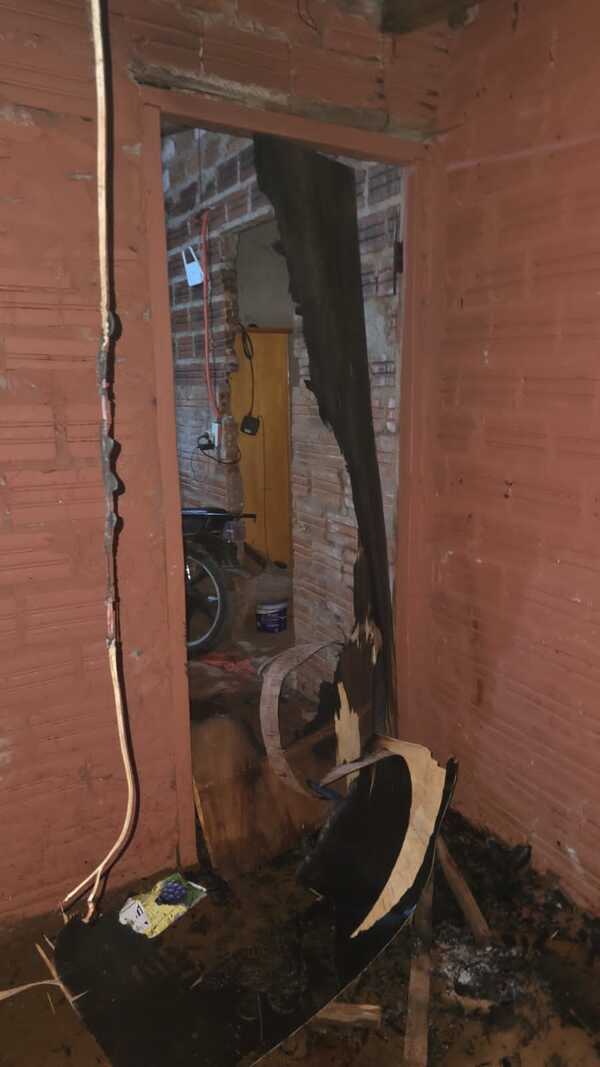 Investigan presunto incendio intencional en una vivienda del barrio San Eugenio