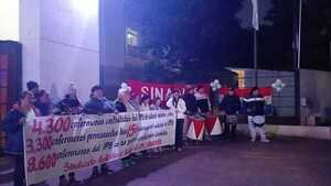 Enfermeras se manifiestan en su día: Denuncian precariedad laboral y salarios indignos