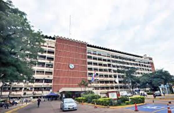 Enfermeras del IPS denuncian bajos salarios y sobrecarga laboral